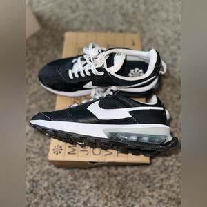 nike air max pre day sneaker 7.5